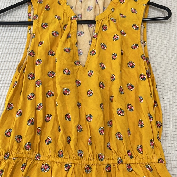 Beautiful Oldnavy dress - Picture 2 of 3